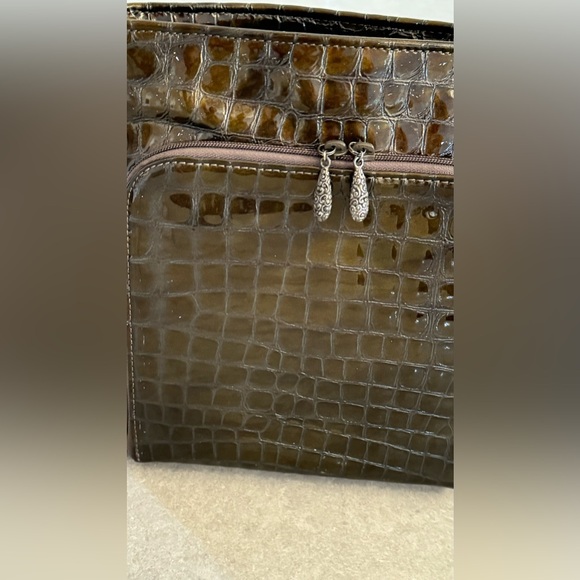 Brighton brown patent leather alligator embossed handbag. - Picture 6 of 8